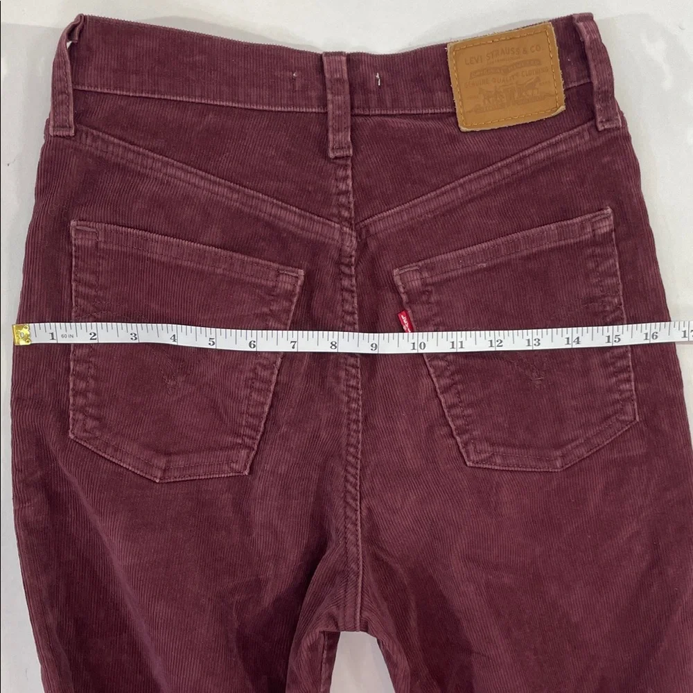 Levi's Ribcage Straight Ankle Jeans in Deep Burgundy Corduroy, 26 - Picture 9 of 13